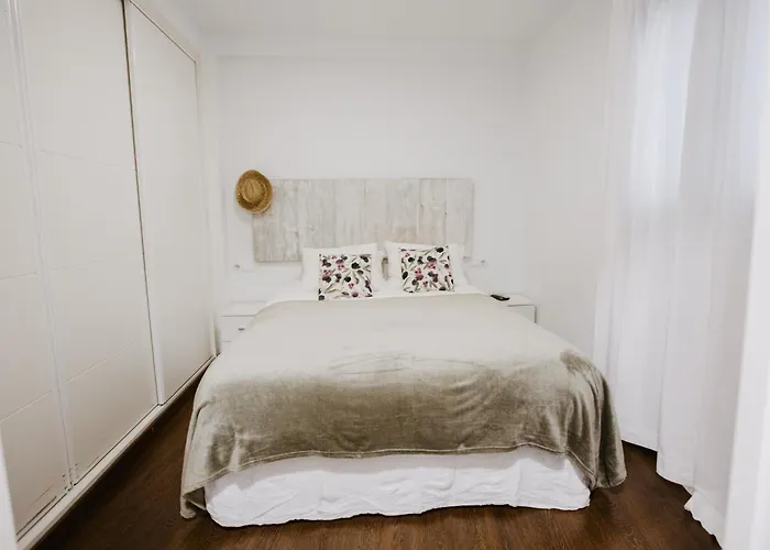 Living Costa Blanca - By Mhogar * Calp