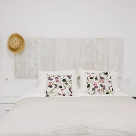 Living Costa Blanca - By Mhogar * קלפה